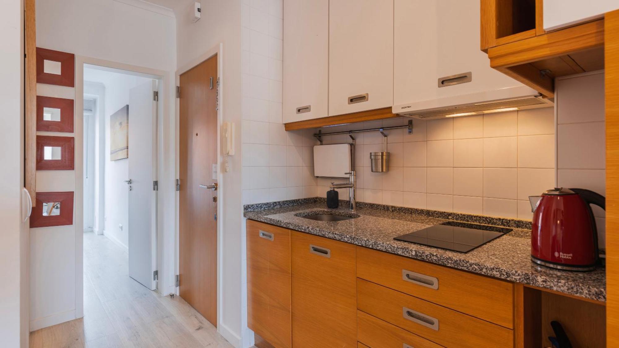 Sunny Design Apt In Praca Das Flores By Lovelystay Лиссабон Экстерьер фото