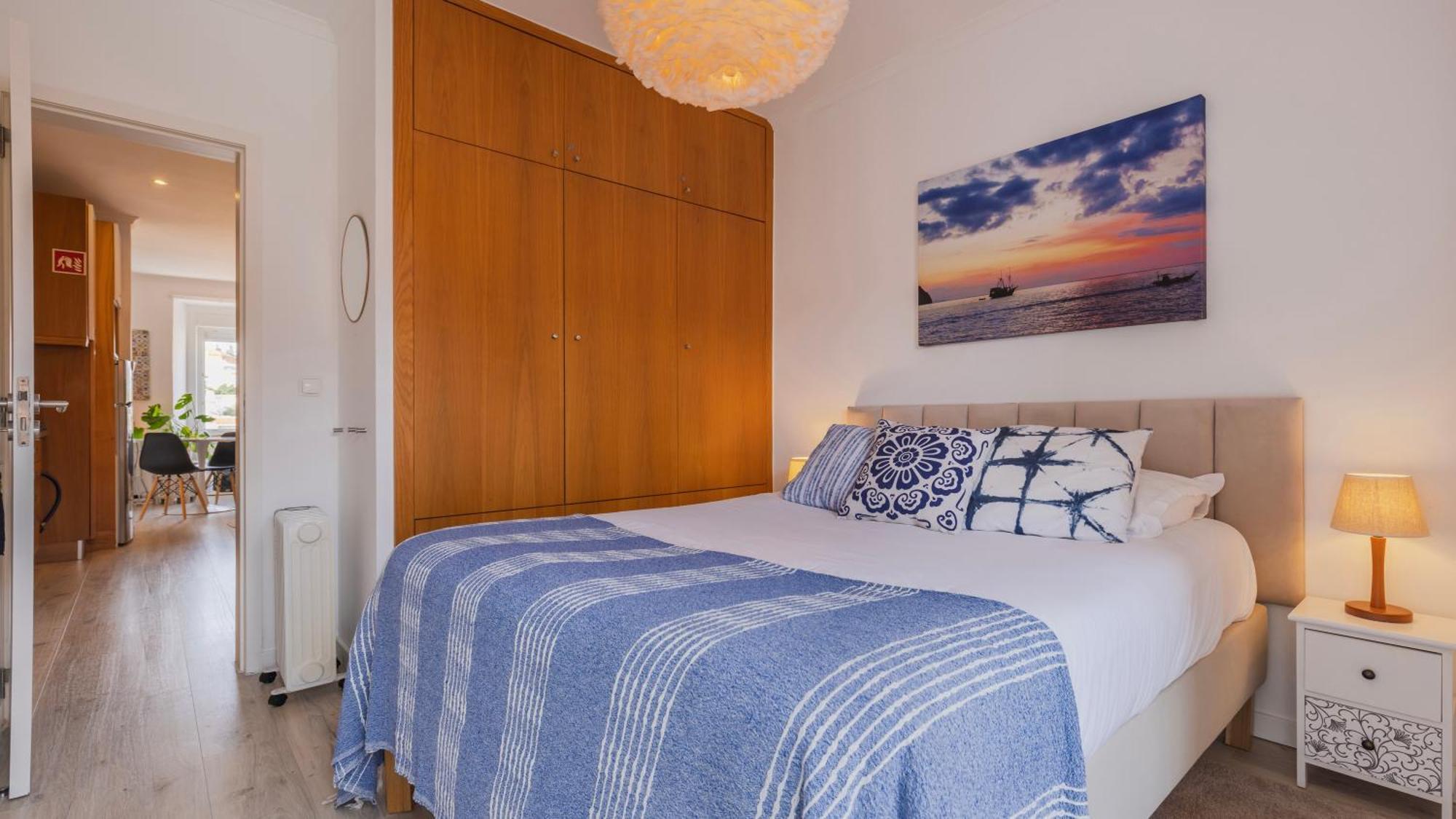 Sunny Design Apt In Praca Das Flores By Lovelystay Лиссабон Экстерьер фото