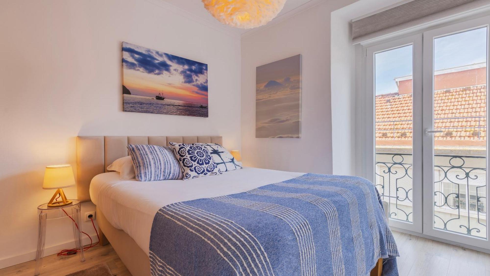 Sunny Design Apt In Praca Das Flores By Lovelystay Лиссабон Экстерьер фото